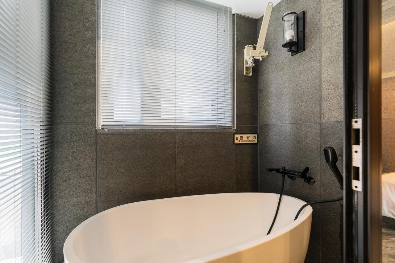 Hotel The May Jongno Сеул Экстерьер фото